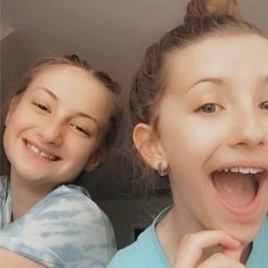 Meet your Posher, Lydia